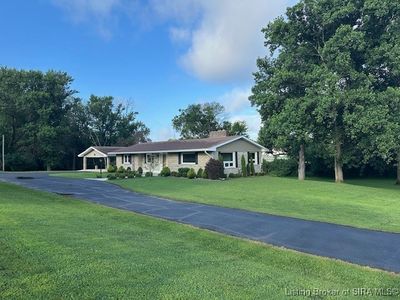 1 N Cavanaugh Court, Salem, IN, 47167