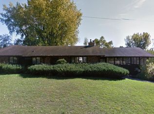 18617 Hanus Rd, Minnetonka, MN 55345