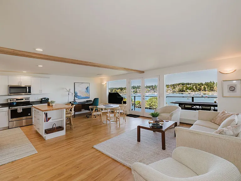 5834 Packard Ln NE — Photo 35
