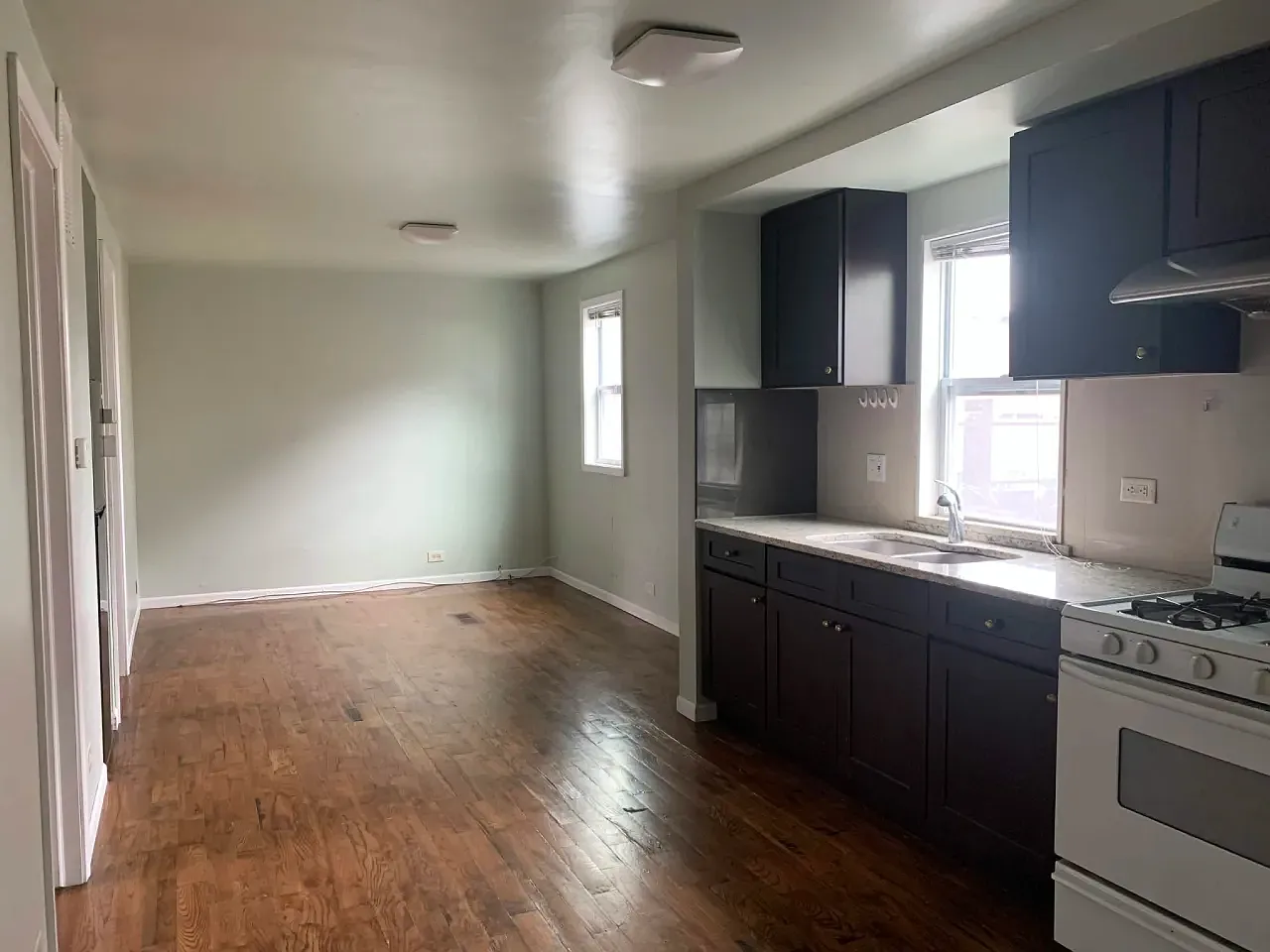 2 bed, $1,400 — Photo 2