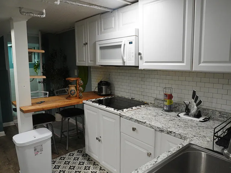 193 Webster Ave — Photo 9
