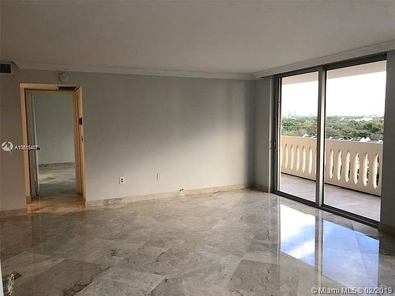 4th image of 625 Biltmore Way APT 904