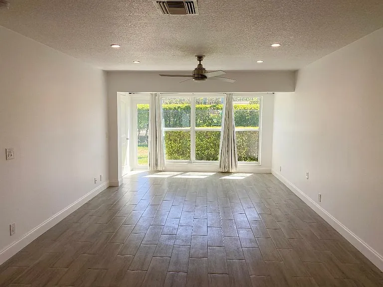 2450 Black Olive Blvd #A — Photo 9