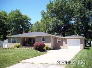 110 S Windmill St, Marine, IL 62061