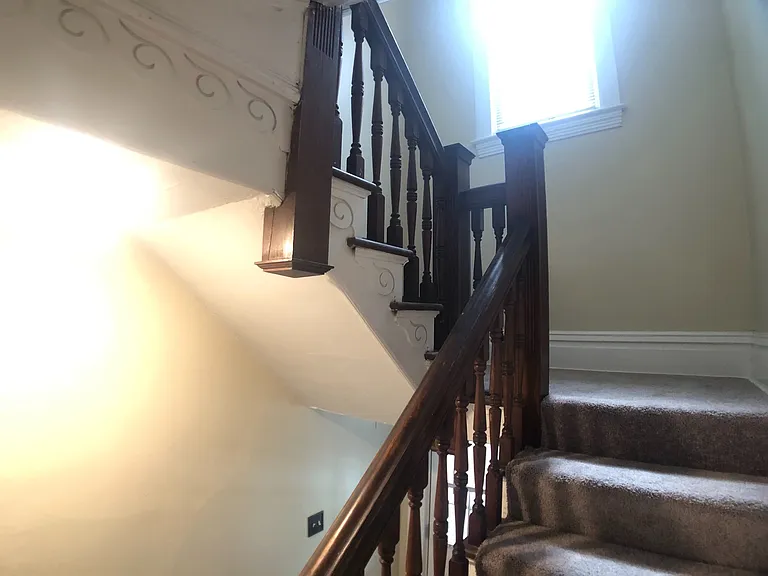 132 Penn St — Photo 11