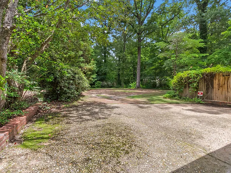4909 Northwood Lake Dr E — Photo 22