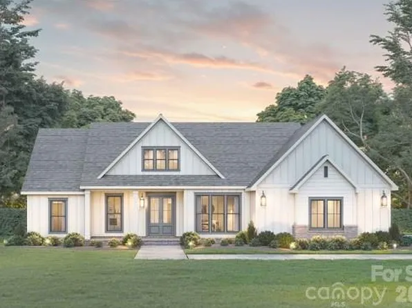 189 Laurel Ridge Rd, Pisgah Forest, NC 28768