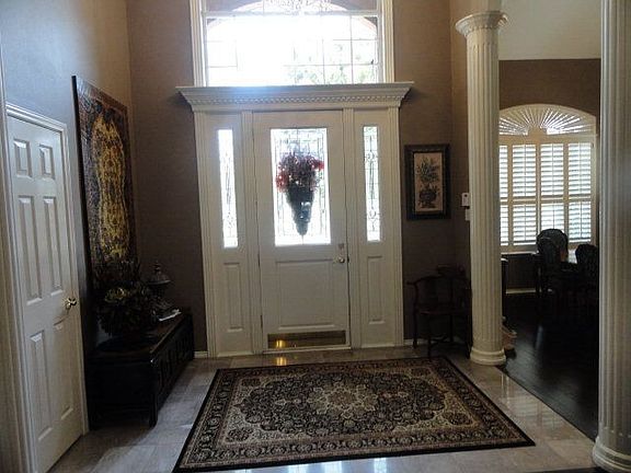 2nd image of 30 Preston Oaks Cir
