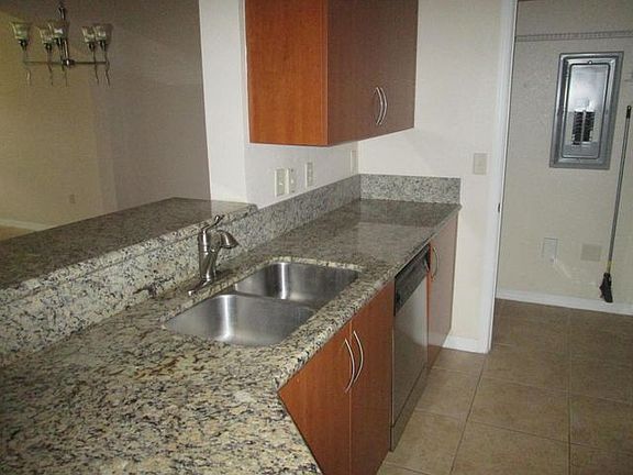 4th image of 142 SW Peacock Blvd APT 22-205