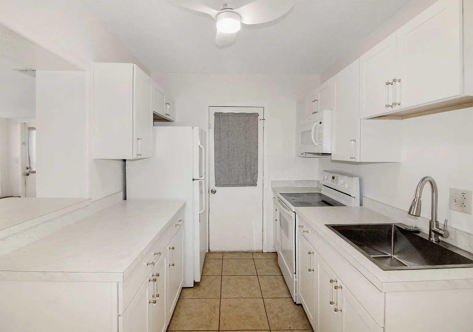 Venice Gardens Annual Home for Rent — Photo 4