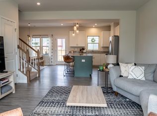 16520 Thornapple Aly, Moseley, VA 23120