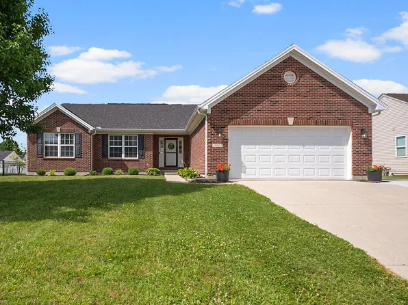303 E Arlington Dr, Trenton, OH 45067