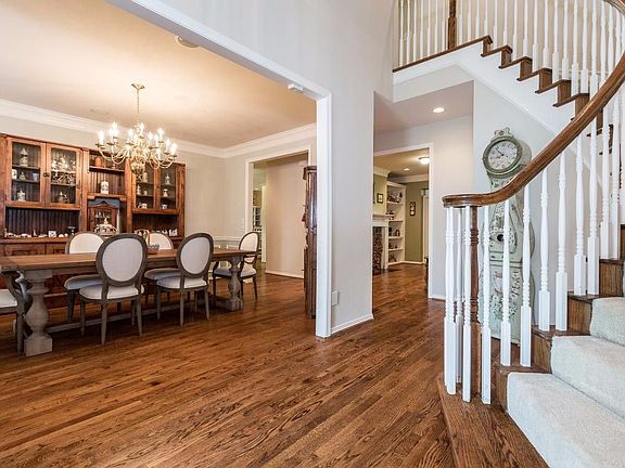 4th image of 4309 Auburn Dr