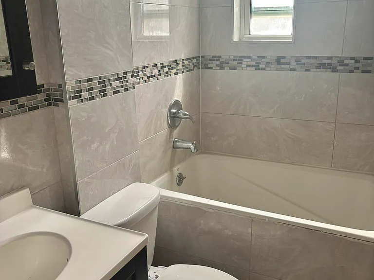 305 Clarkson Ave #7G — Photo 10