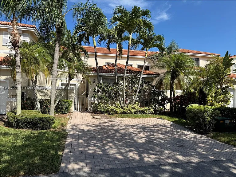 1595 Seagrape Way #- — Photo 2