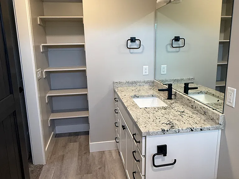 482 E Canyon Rim Rd — Photo 15