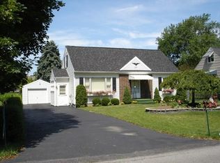 221 David Ave, Rochester, NY 14620