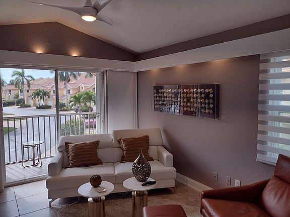 5th image of 28600 Carriage Homes Dr #201
