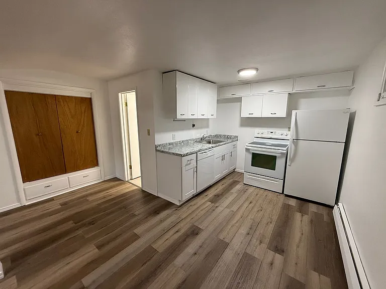 Monroe Apartments! — Photo 8