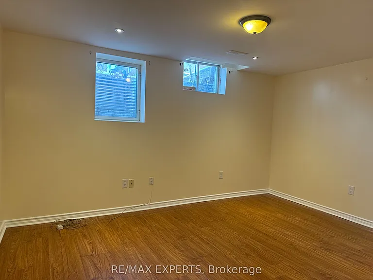 5 Cadillac Cres #BASEMENT — Photo 5