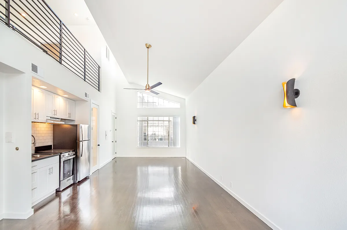 Building Photo - 30 Washburn St #3