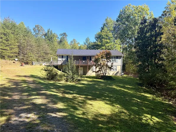 109 Cherokee View Dr, Tamassee, SC 29686