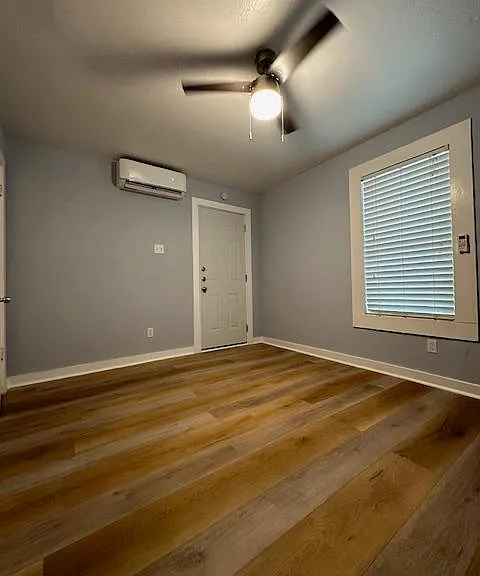 1109 N Crawford St #B — Photo 4