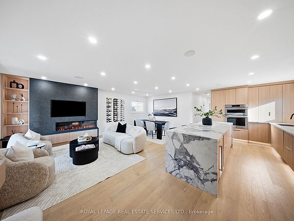 5th image of 655 Netherton Cres