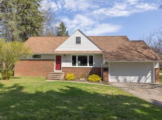 25411 Chardon Rd, Richmond Heights, OH 44143