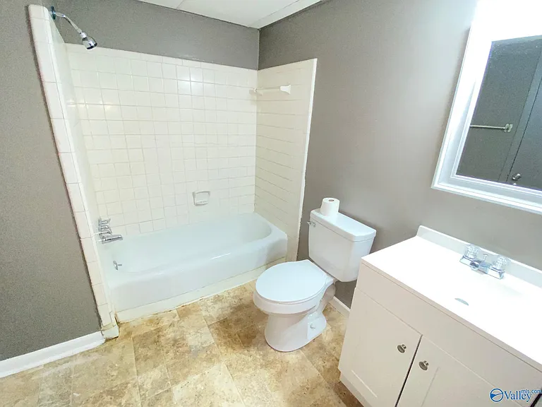 6005 Ellington Rd NW — Photo 20