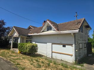 7590 Bradshaw Rd, Sacramento, CA 95829