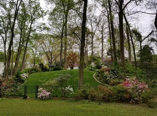 38 Lake Forrest Ln NE, Atlanta, GA 30342