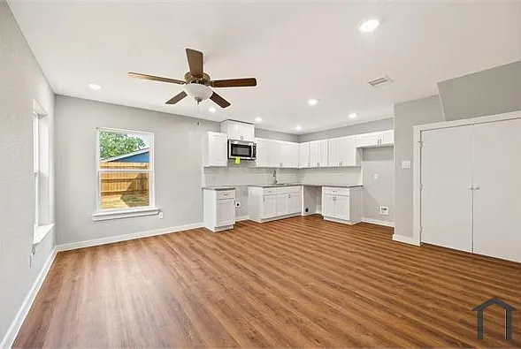 8155 Homewood Ln #B — Photo 1