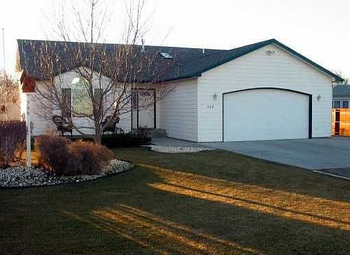 double car garage in front