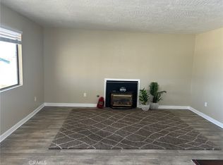 11696 Ivy Ave, Hesperia, CA 92345