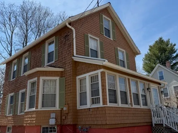 12 Crouch Street, New London, CT 06320