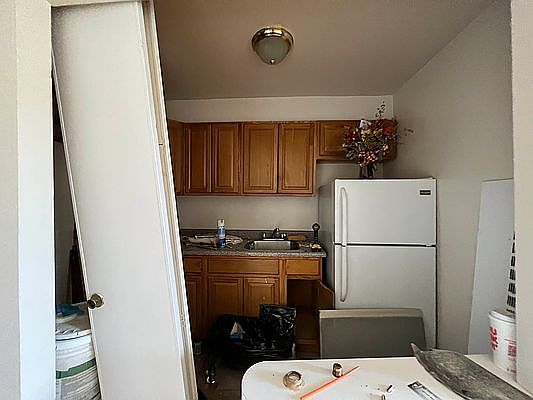 2nd image of 47 Hamilton Ave #10