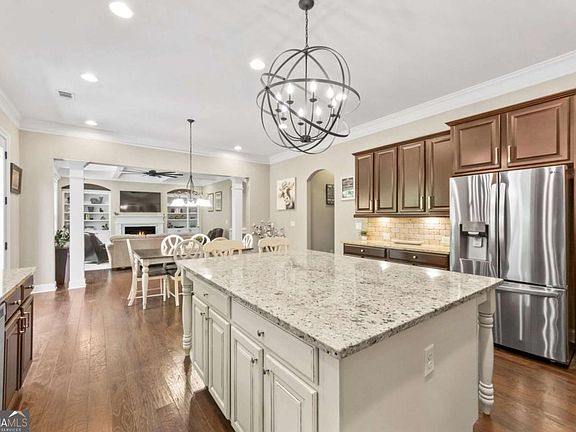3rd image of 12460 Pindell Cir