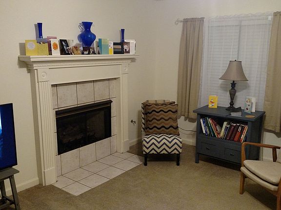 5th image of 107 Basswood Cir