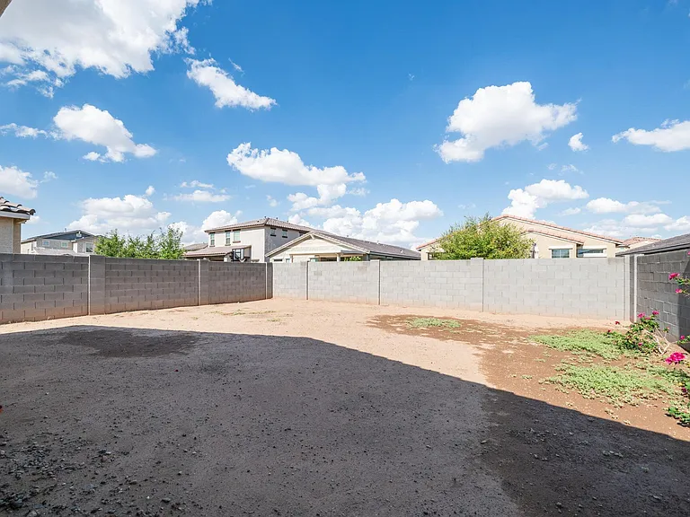 10872 W Marshall Ave — Photo 22