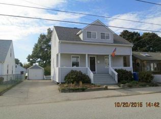 548 Grand Ave, Pawtucket, RI 02861