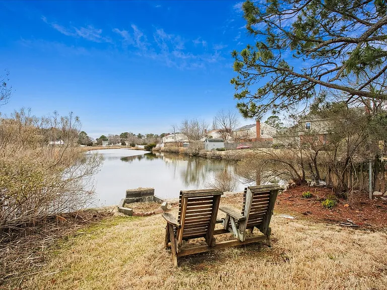 1 Sandpiper Ct — Photo 25
