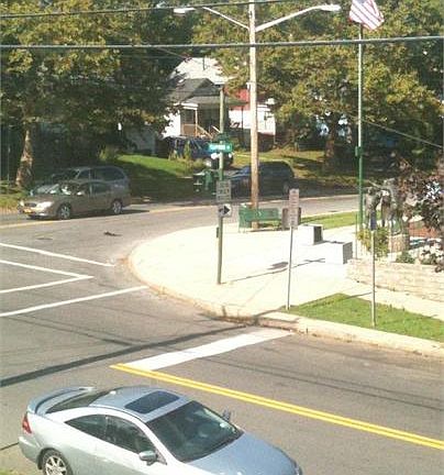 4th image of 431 Tompkins St #1