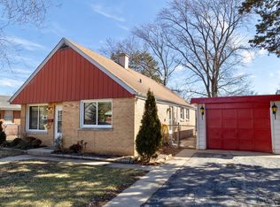 17 N Michigan Ave, Addison, IL 60101