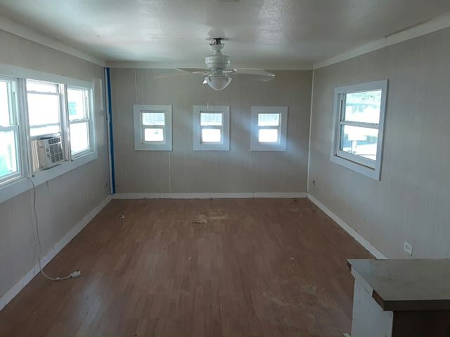 2nd image of 93205 1st St #205