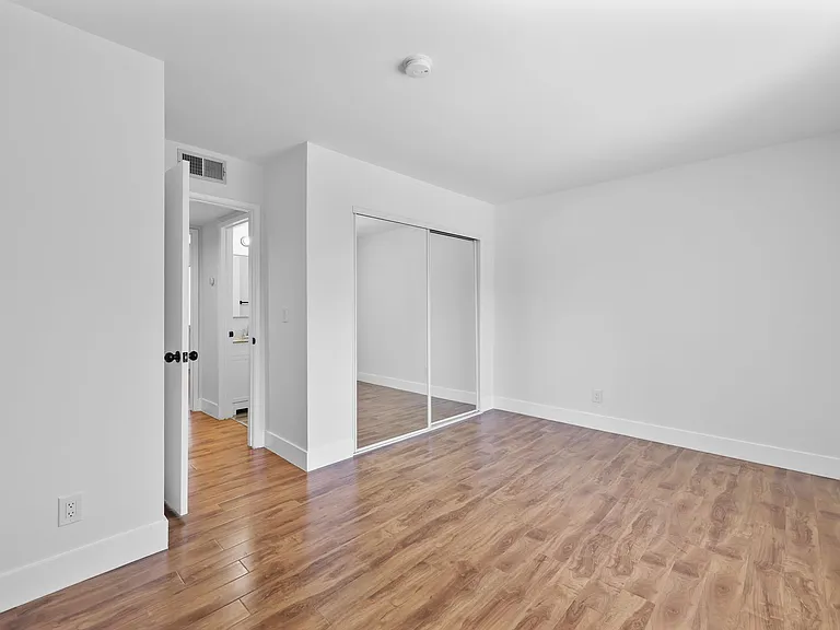 6606 Hazeltine Ave #108A — Photo 9