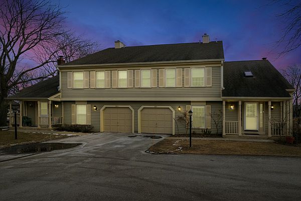 1st image of 2611 College Hill Cir #52