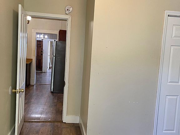 5th image of 21 Slingerland St #1