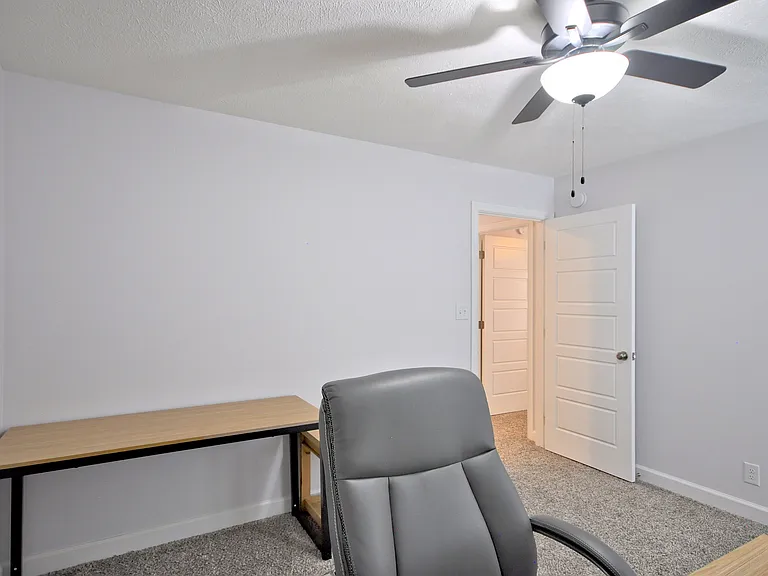 279 Bluebriar Trce — Photo 33