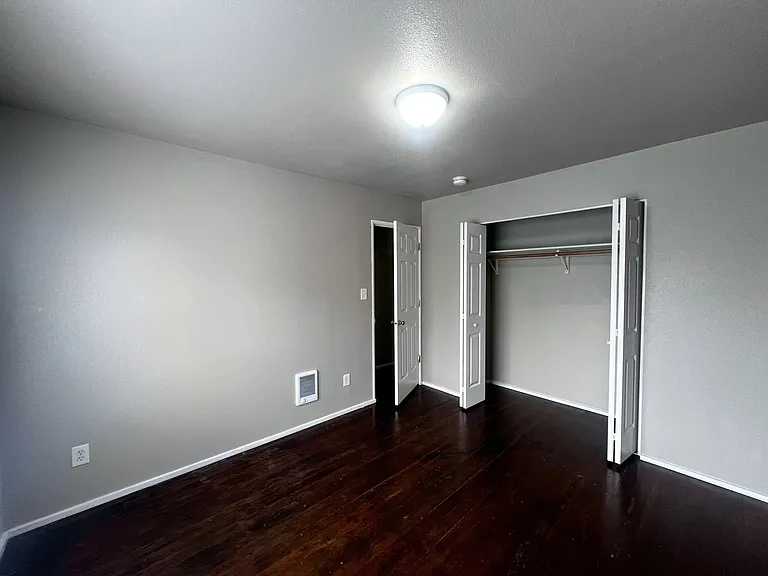 404 Pacific Ave S #A — Photo 19